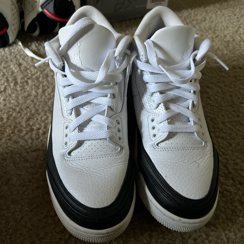 Jordan 3 fragment size 6.5